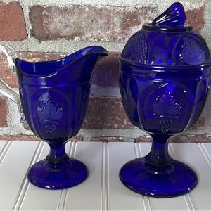 Vintage Metropolitan Museum of Art (MMA) Sugar and Creamer Bowl Grape Cluster